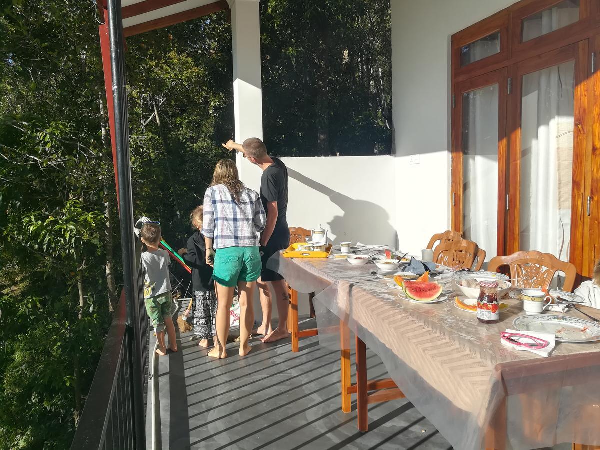 Amado Homestay Ella Eksteriør bilde