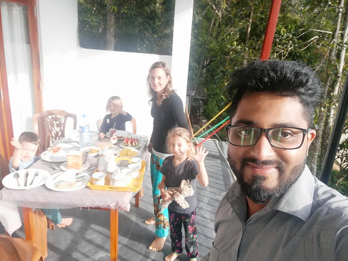 Amado Homestay Ella Eksteriør bilde